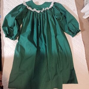 THE BUBBLE BEE Green Polka Dot Dress with White Lacec Collar and Sleeves Size 5